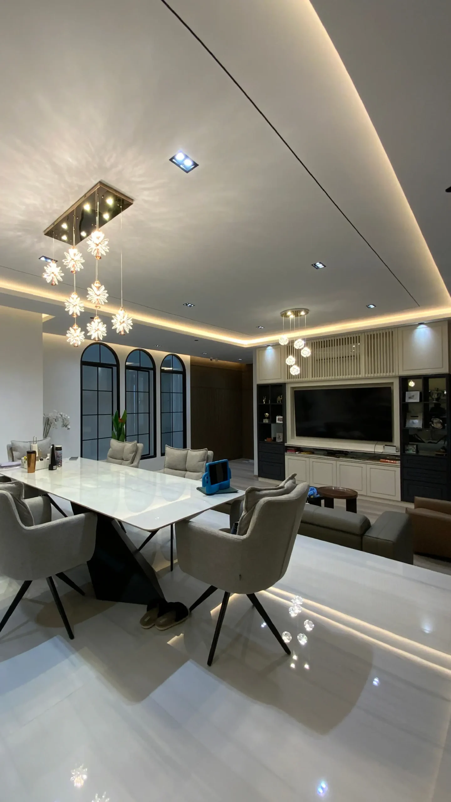 SP HOUSE